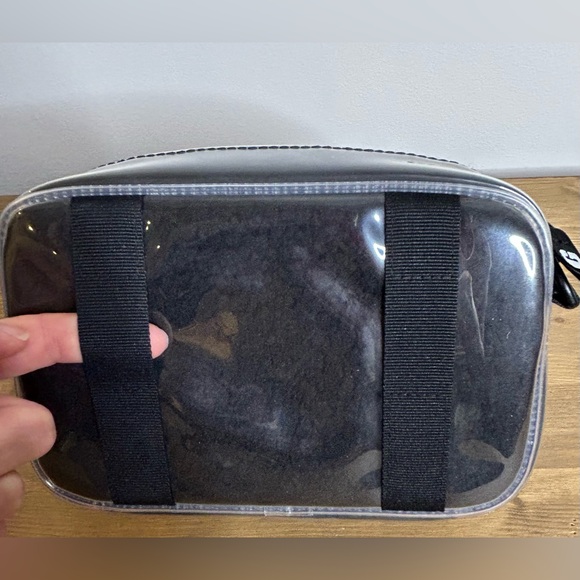 NWT UGG Janey II Clear Black Crossbody Belt Bag Adjustable Logo Purse Handbag - Picture 4 of 12